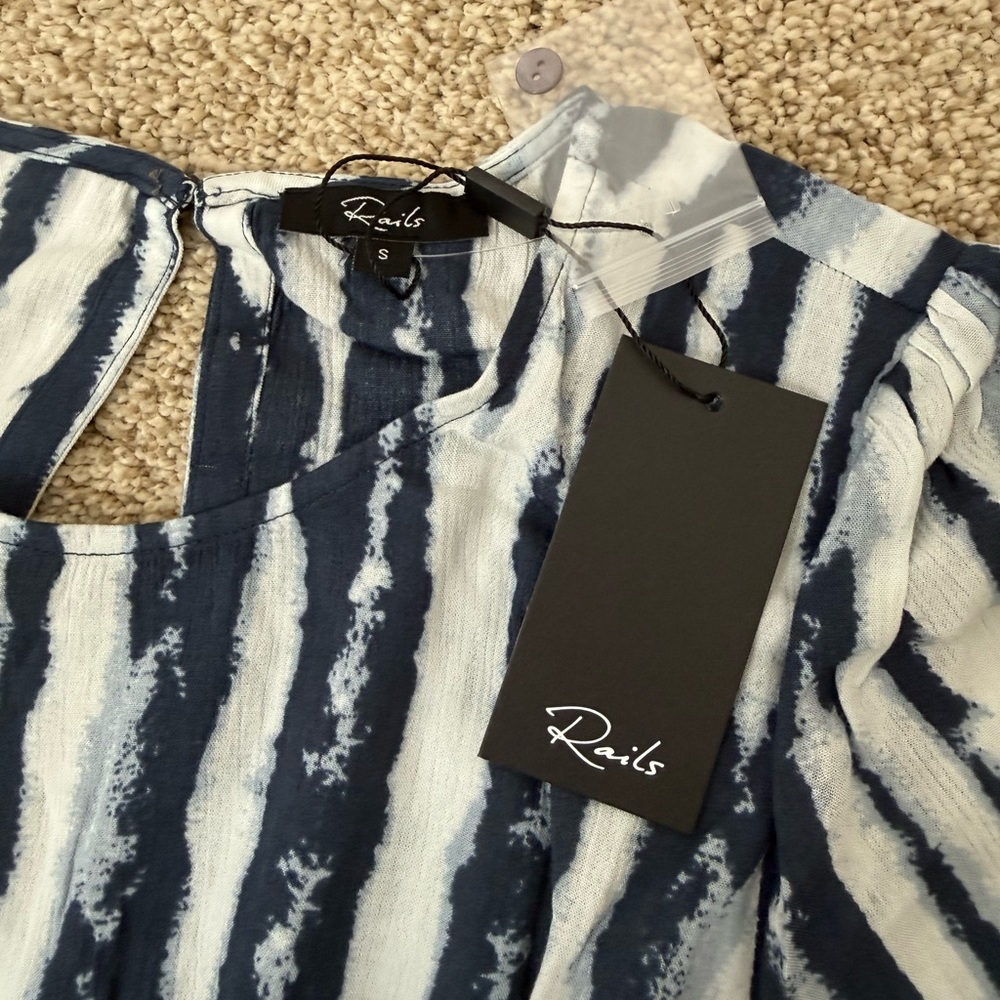 NWT Rails Long Sleeve Fit & Flare Lightweight Dress Size S - Picture 3 of 4